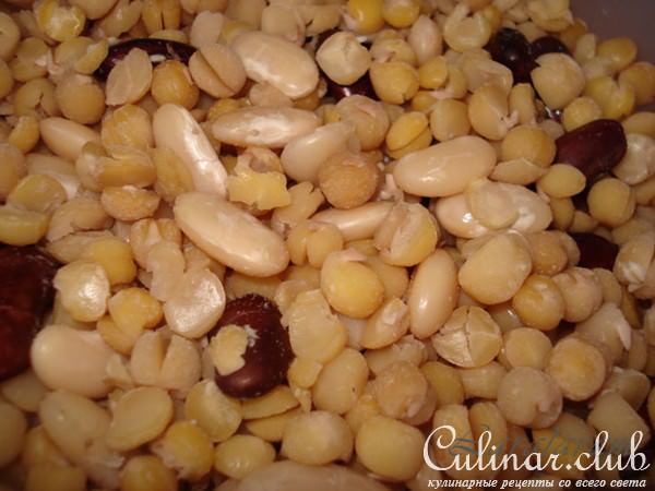 Салат из овощей и бобовых