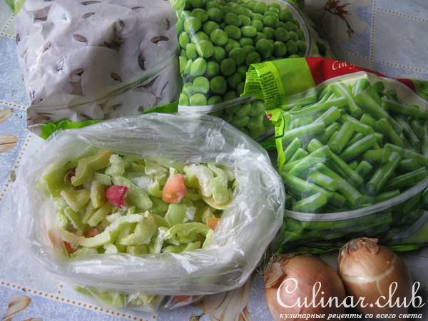 Теплый салат из овощей с грибами