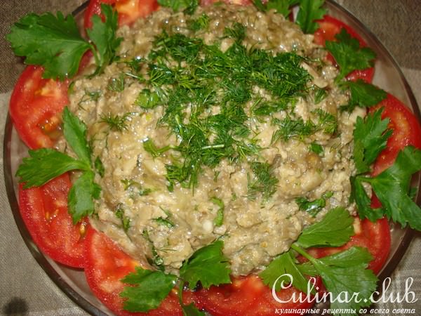 Баклажанный салат с грецкими орехами