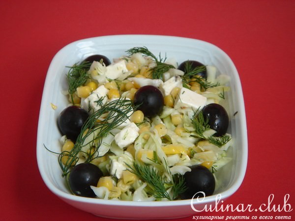 Салат из капусты с сыром Фетакса