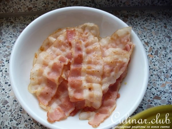 Салат из свежих овощей с Беконом и Мини-Моцареллой