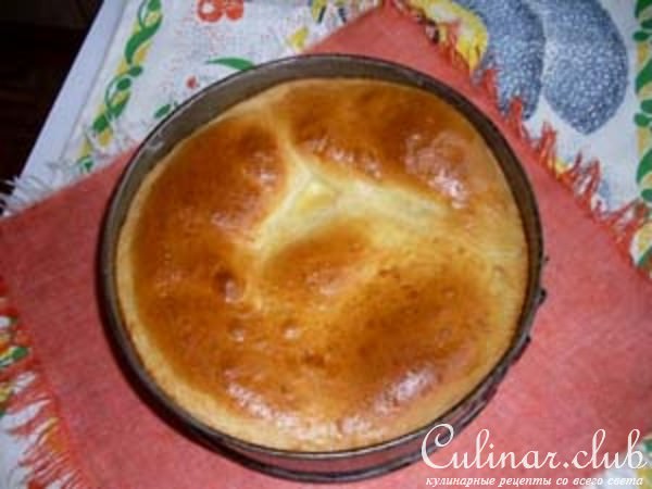 Пирог с брусникой и яблоками