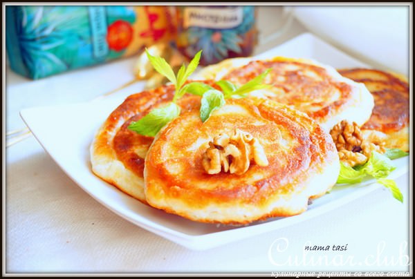 Сладкие пышки с орехами в карамели. Korean sweet pancakes (Hoddeok)