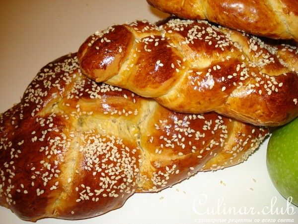 Яблочно-медовая хала