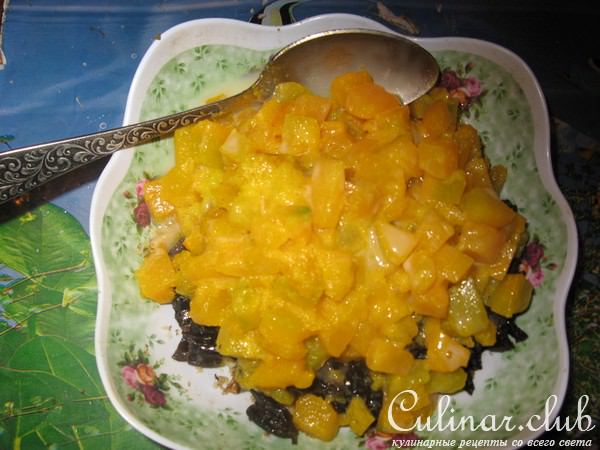 Пирожки десертные с тыквой, черносливом и грецкими орехами
