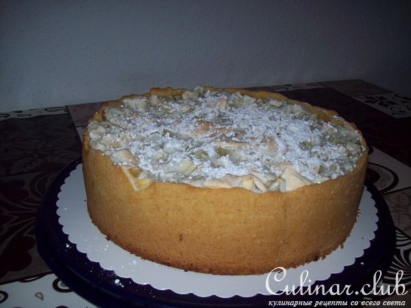 Пирог с ревенем и яблоками.