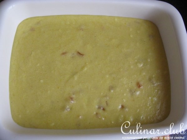 Манник с курагой и шоколадной глазурью