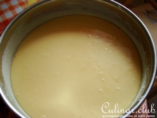 Пирог с орехами и курагой