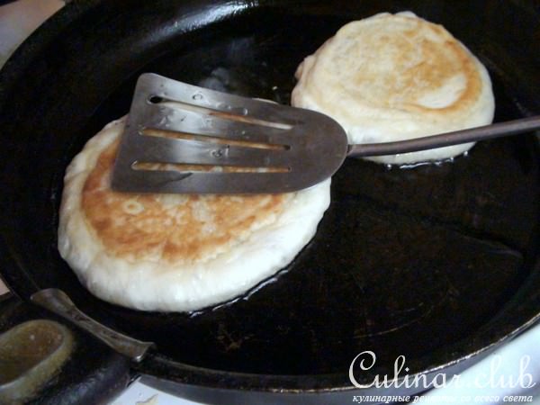 Сладкие пышки с орехами в карамели. Korean sweet pancakes (Hoddeok)