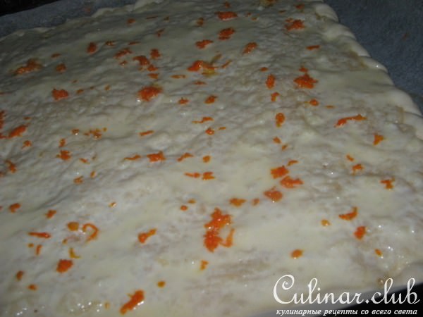 Пирог яблочный со сметанной заливкой.