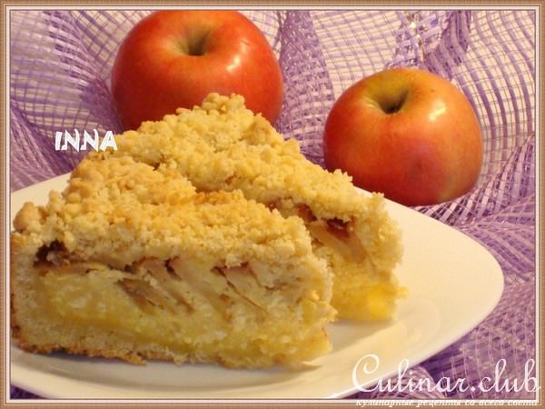 Творожный пирог с яблоками и кешью
