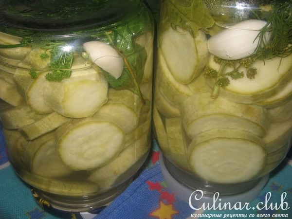 Кабачки маринованные по болгарски.