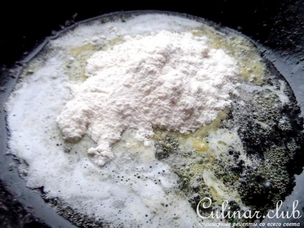 Шпинатный соус на основе "бешамель"