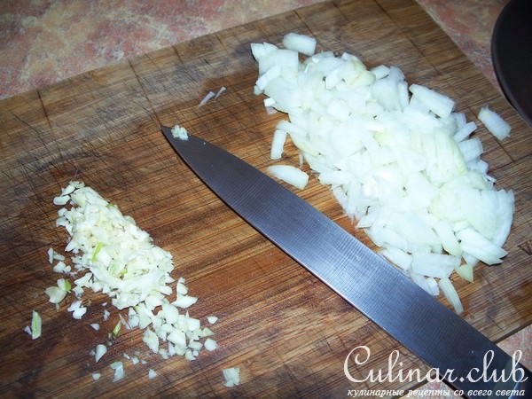 Томатный суп с куриными печенками