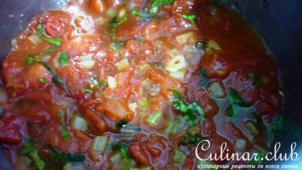 Томатный суп с пастой Fusilli,базиликом,пармезаном и трюфельным маслом
