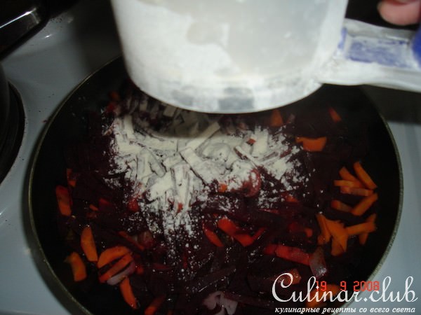 Борщ с шампиньонами и сыром