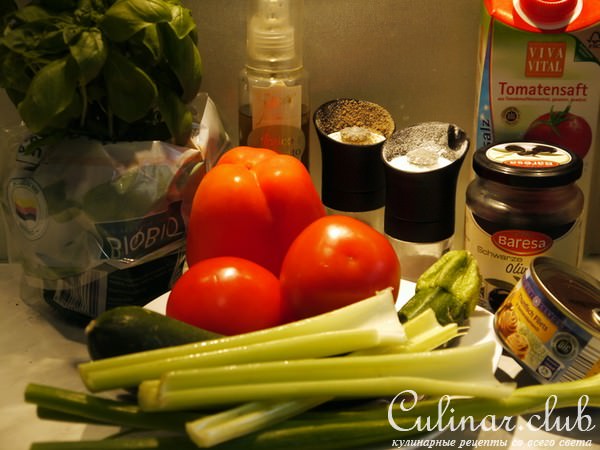 Холодный томатно-овощной суп с тунцом „Вкусное лето“