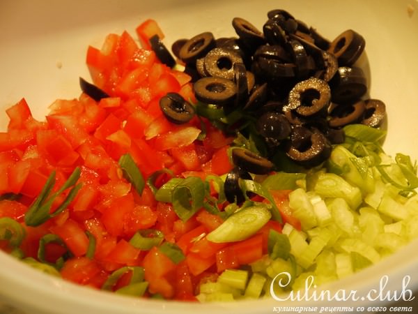 Холодный томатно-овощной суп с тунцом „Вкусное лето“