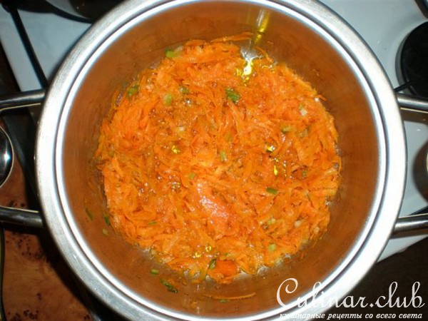 Томатный крем-суп с макаронами