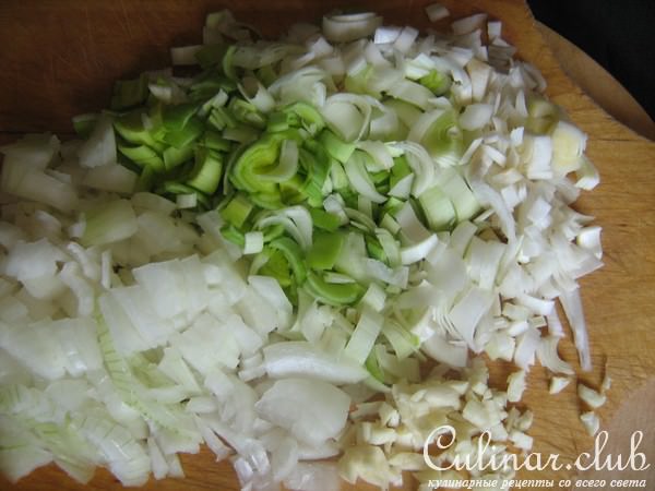Суп-пюре из свеклы с яблоками и беконом.