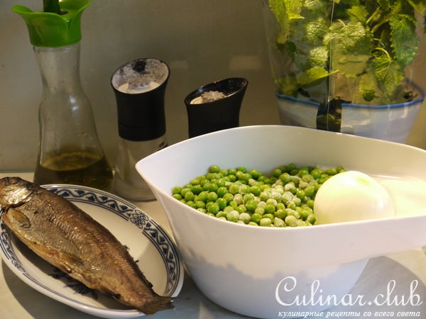Гороховый суп -пюре с рыбой горячего копчения (постимся вкусно)