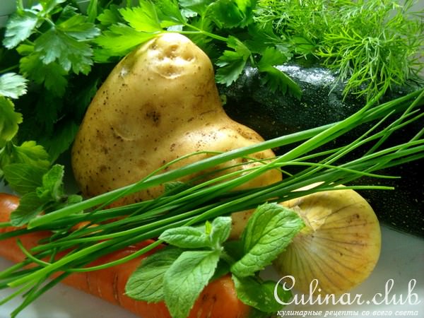 Сливочный крем-суп из цуккини, картофеля и моркови с лисичками.ФМ "Суп из топора"