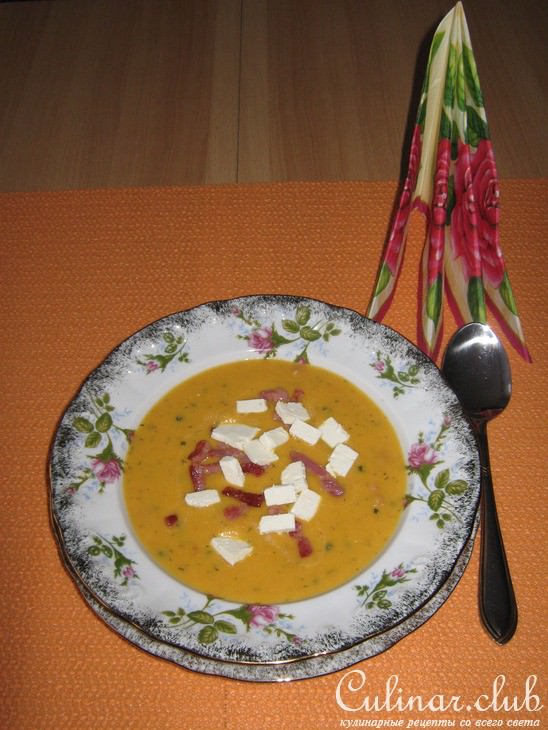 морковный суп-пюре с брынзой