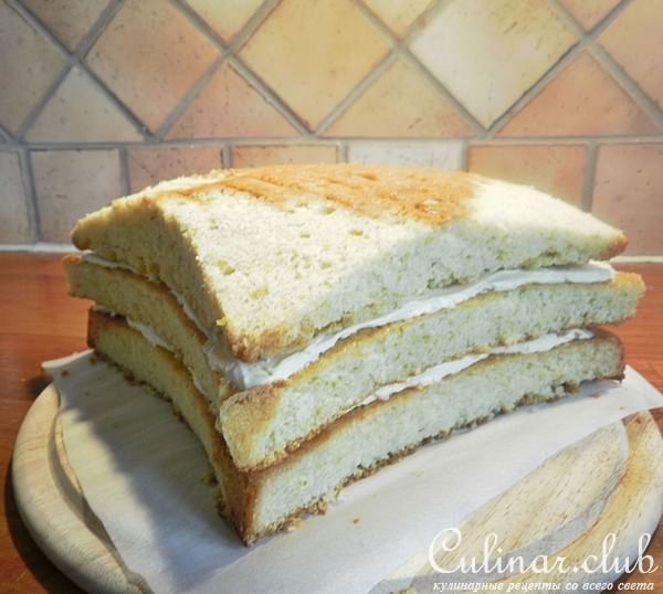 Торт Подушка, Фисташковый масляный бисквит, Swiss Meringue Buttercream