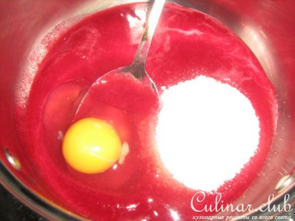 Корзиночки с клюквенным кремом и медовой меренгой