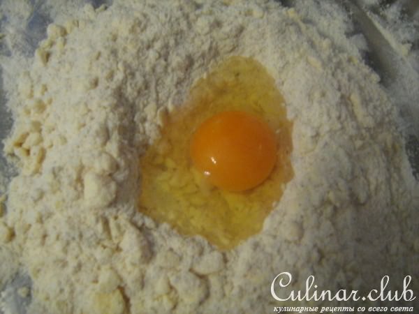 Корзинки с франжипаном и сливами