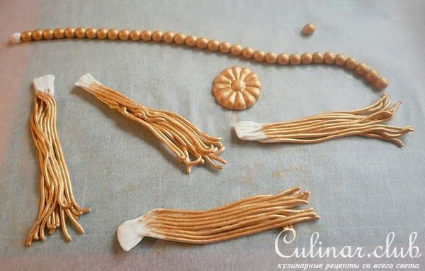 Торт Подушка, Фисташковый масляный бисквит, Swiss Meringue Buttercream