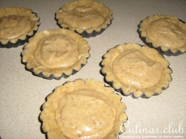 Корзинки с франжипаном и сливами