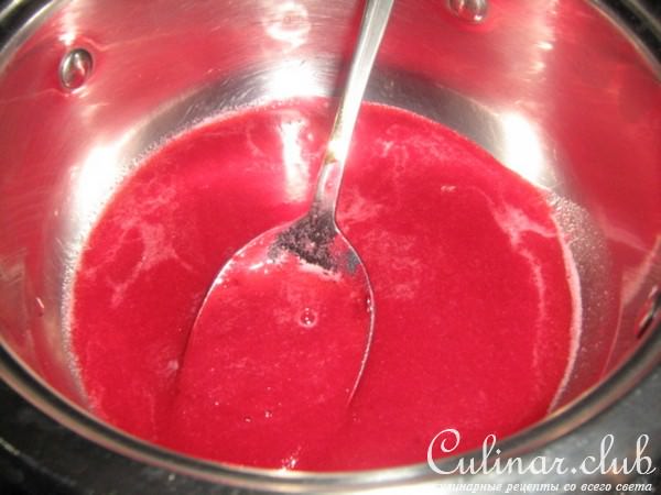 Корзиночки с клюквенным кремом и медовой меренгой