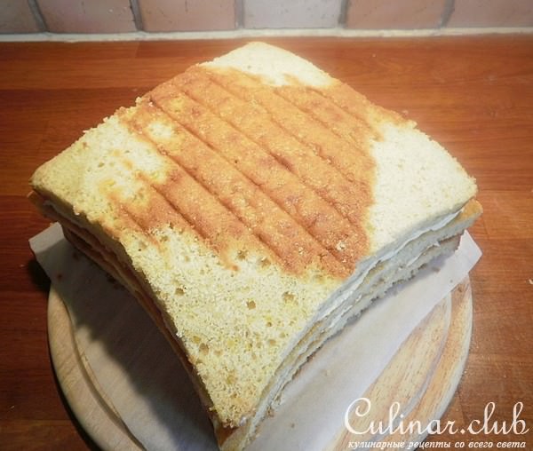 Торт Подушка, Фисташковый масляный бисквит, Swiss Meringue Buttercream