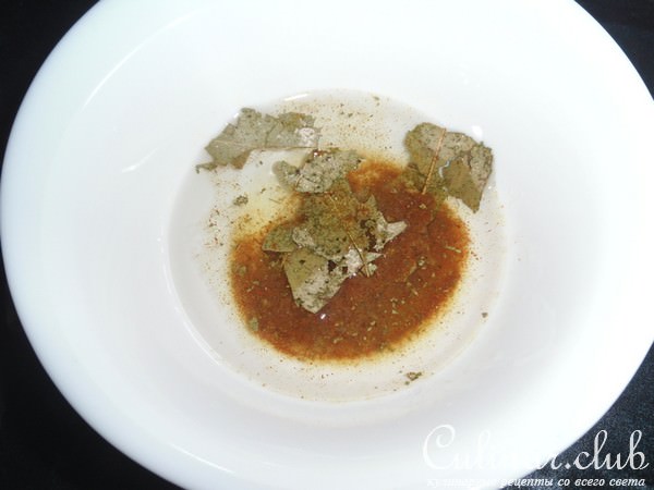 Миндальный торт со сливочным кремом и личи "С Днем Рождения, Леночка!!"