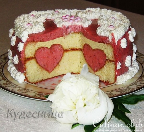 Торт с клубничным муссом
