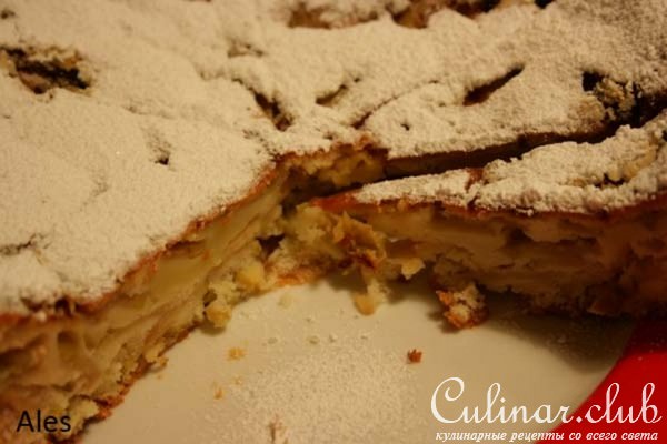 Шарлотка яблочная