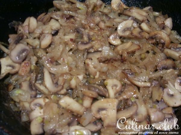 Флан с грибами и луком