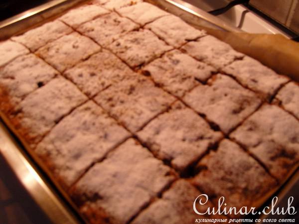 Пряниковый пирог с яблоками