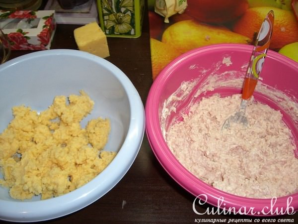 Пирог грибной с ветчиной и сыром