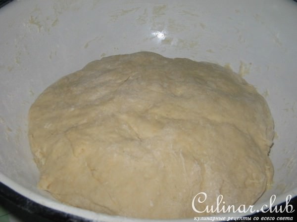 Ватрушки со сметанной начинкой.