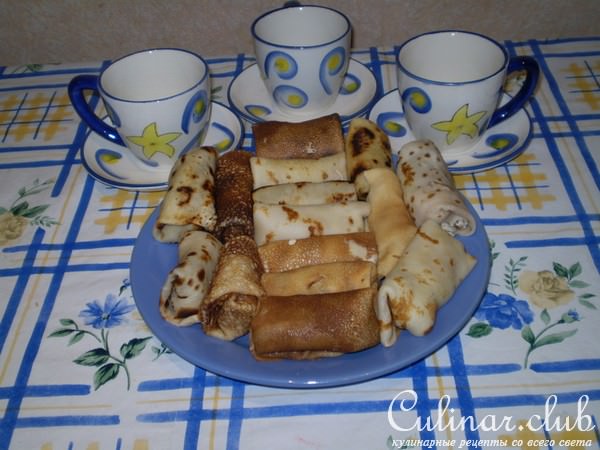 Нежное куриное мясо в блинчиках ))