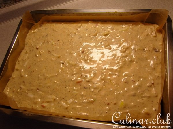 Пряниковый пирог с яблоками