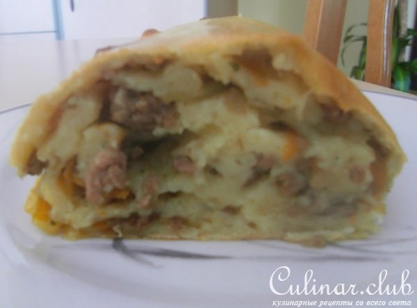 Картофельный рулет с начинкой