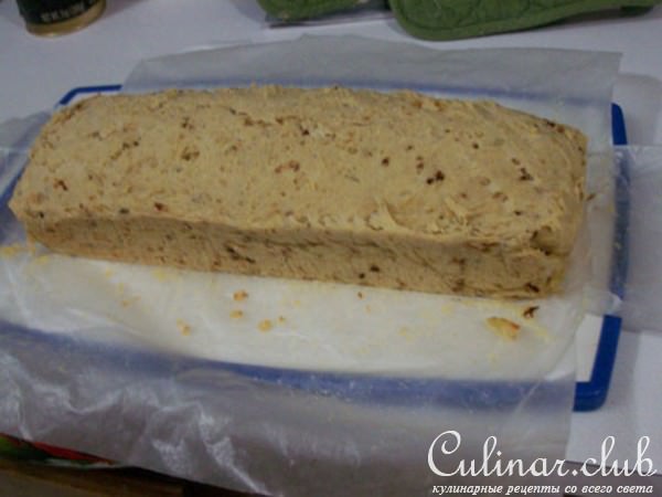 Кукурузный хлеб с луком, чесноком и сыром