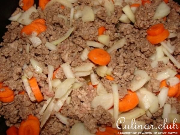 Пирог с мясом в сметанной заливке