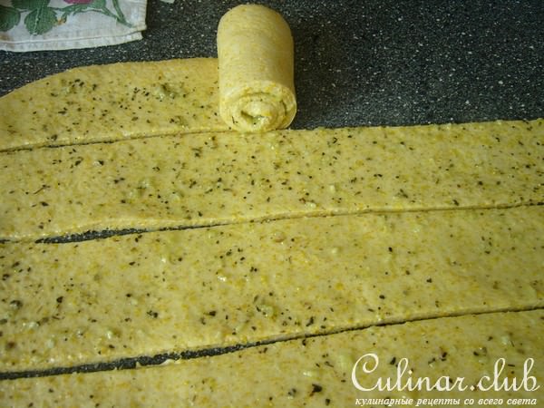 Кукурузный хлеб с чесноком