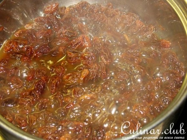 Улитки из творожного теста с изюмом и корицей