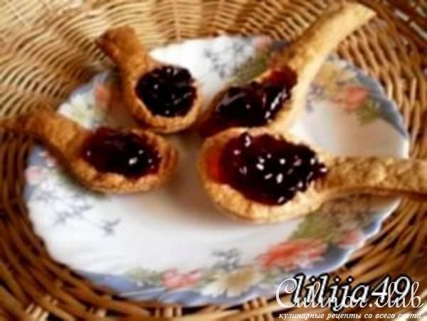 Ложки из слоеного теста