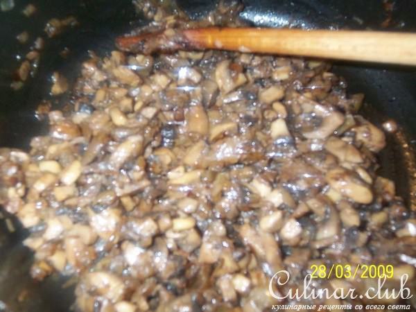 Пирог с курицей и грибами